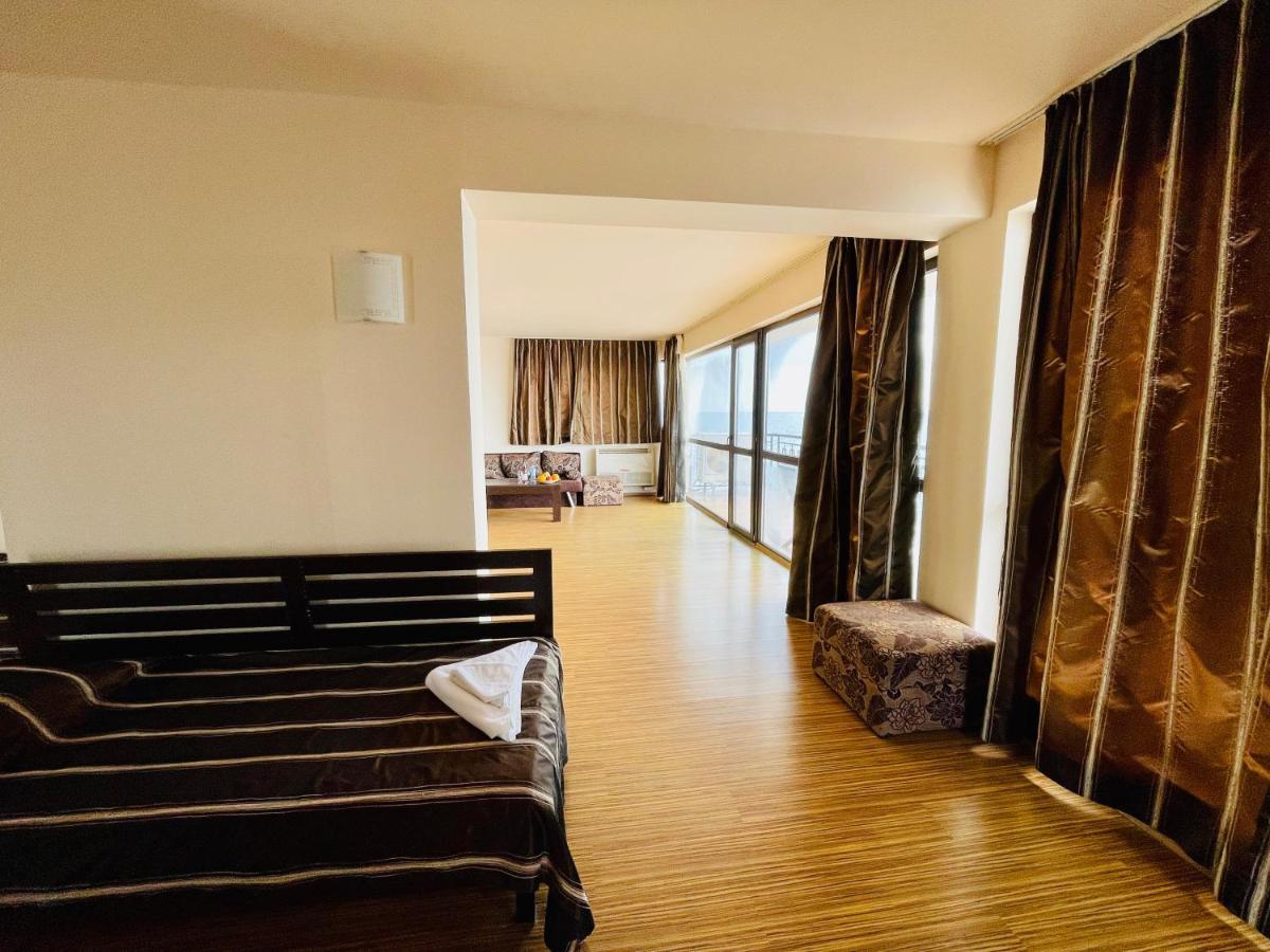 At The American'S Hotel Pomorie Ngoại thất bức ảnh