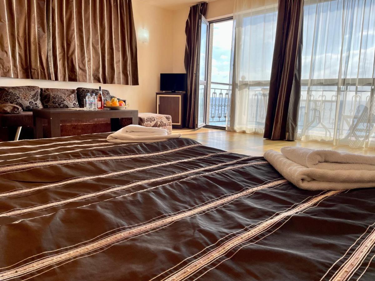 At The American'S Hotel Pomorie Ngoại thất bức ảnh