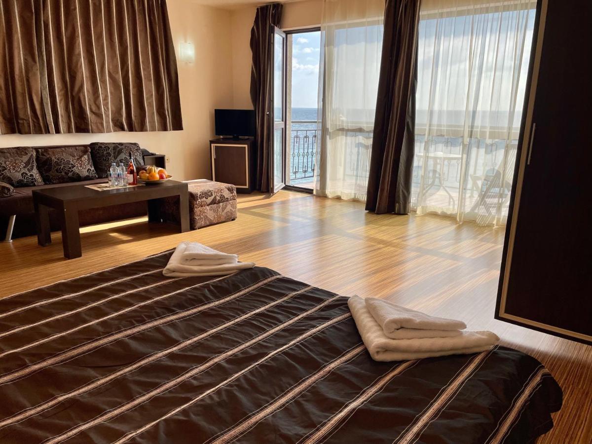 At The American'S Hotel Pomorie Ngoại thất bức ảnh