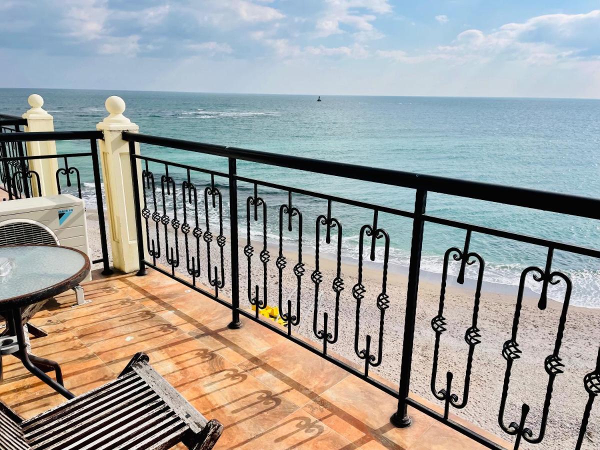 At The American'S Hotel Pomorie Ngoại thất bức ảnh