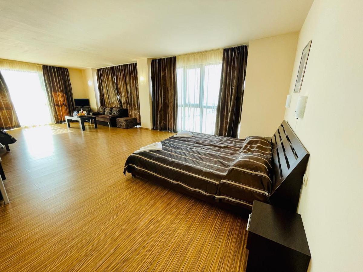At The American'S Hotel Pomorie Ngoại thất bức ảnh
