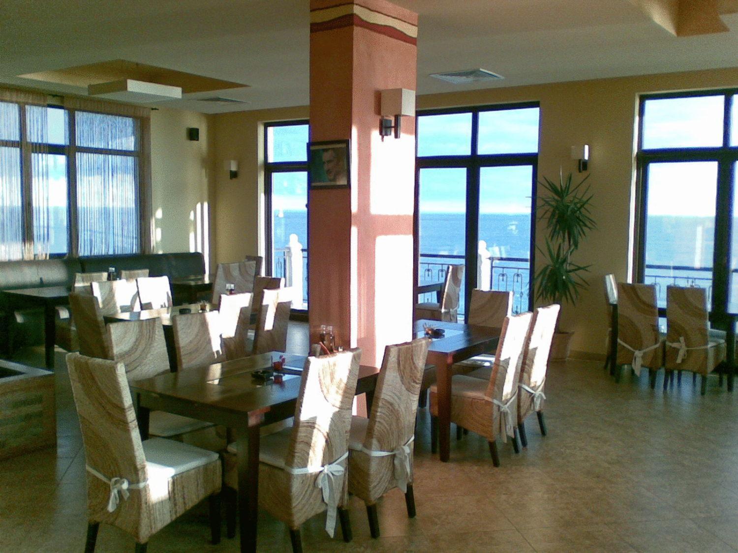 At The American'S Hotel Pomorie Ngoại thất bức ảnh