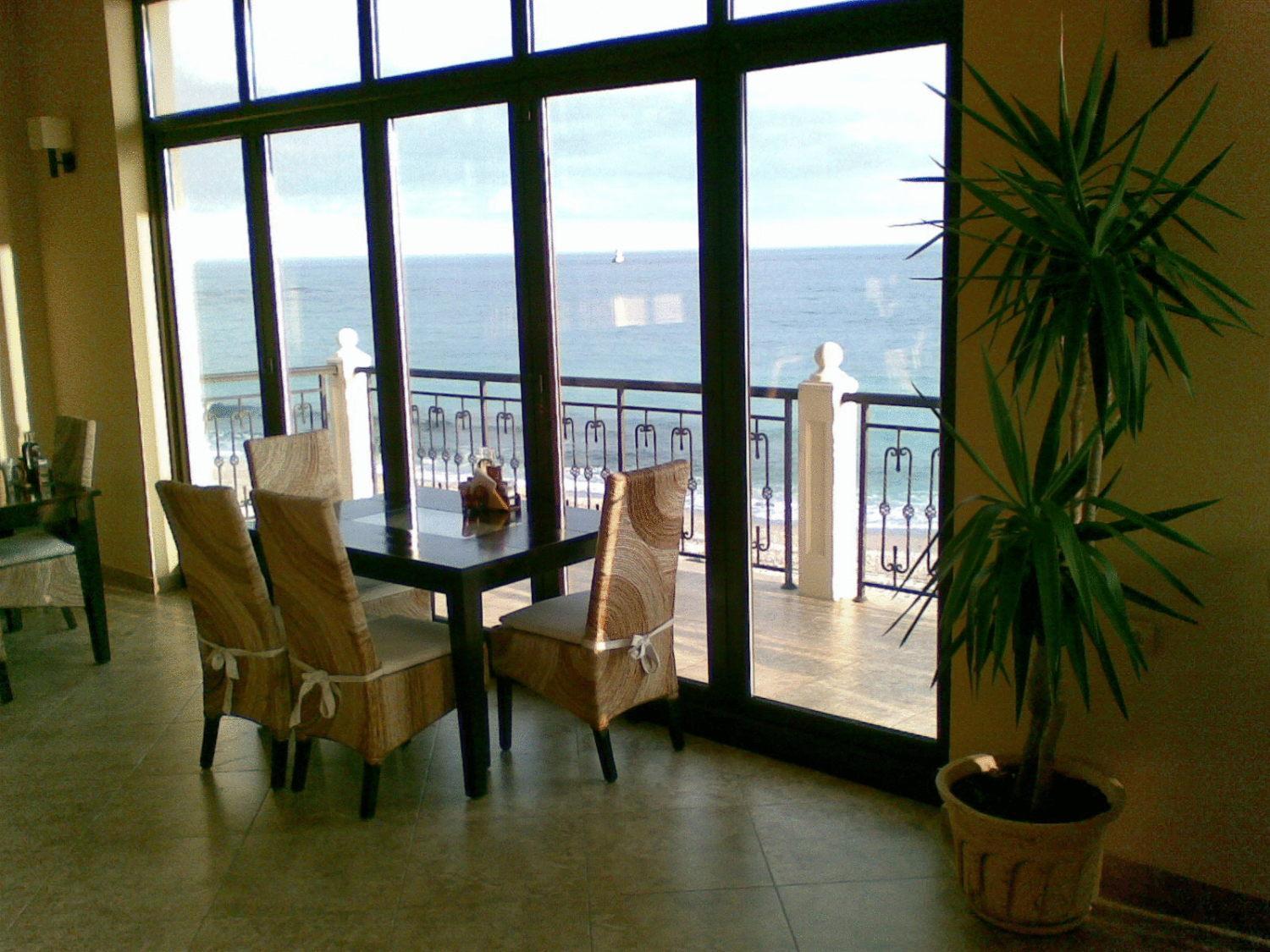 At The American'S Hotel Pomorie Ngoại thất bức ảnh